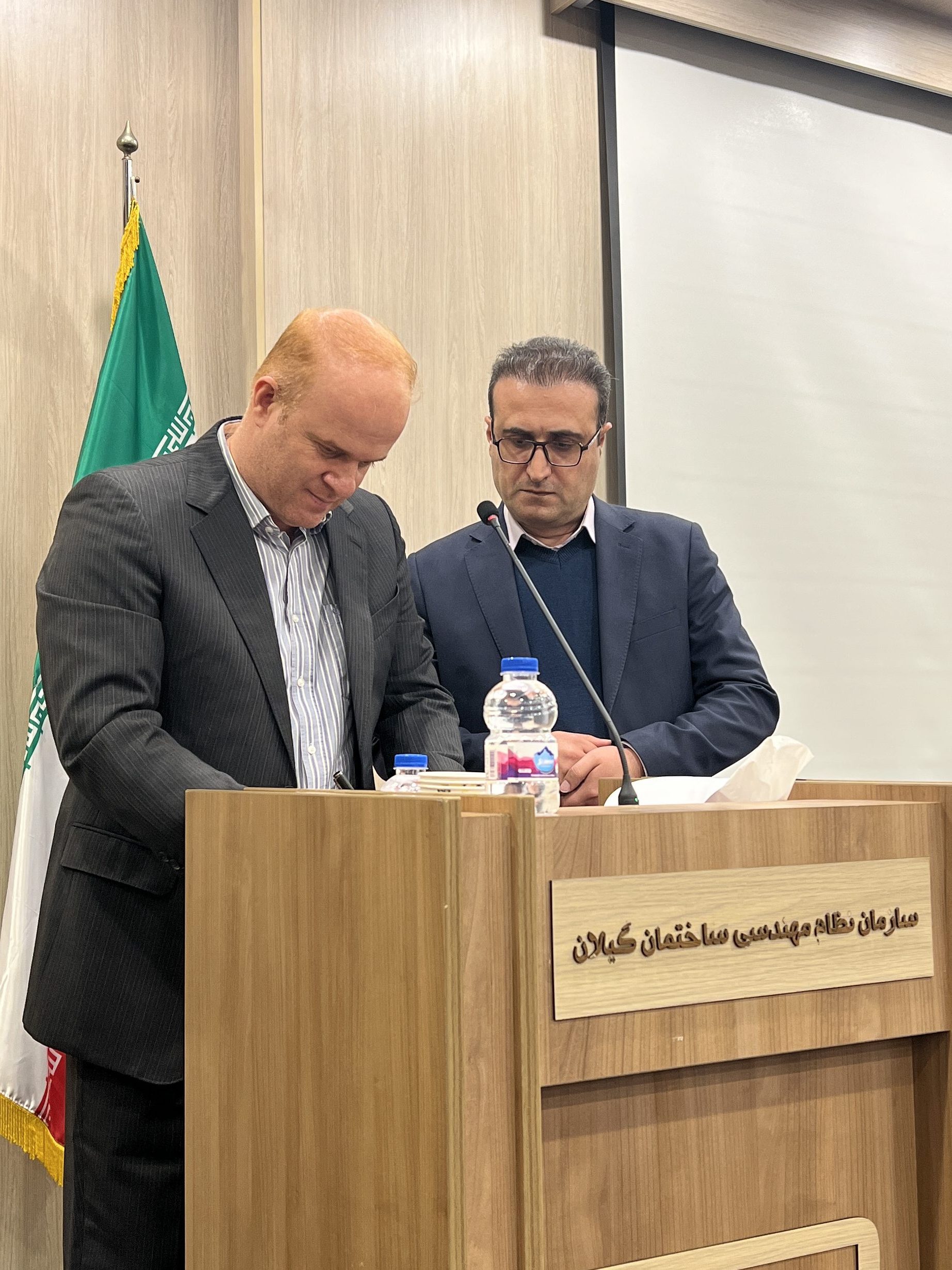 امضاء تفاهم نامه همکاری بانک صادرات استان گیلان با انجمن صنفی پیمانکاران برق - 2